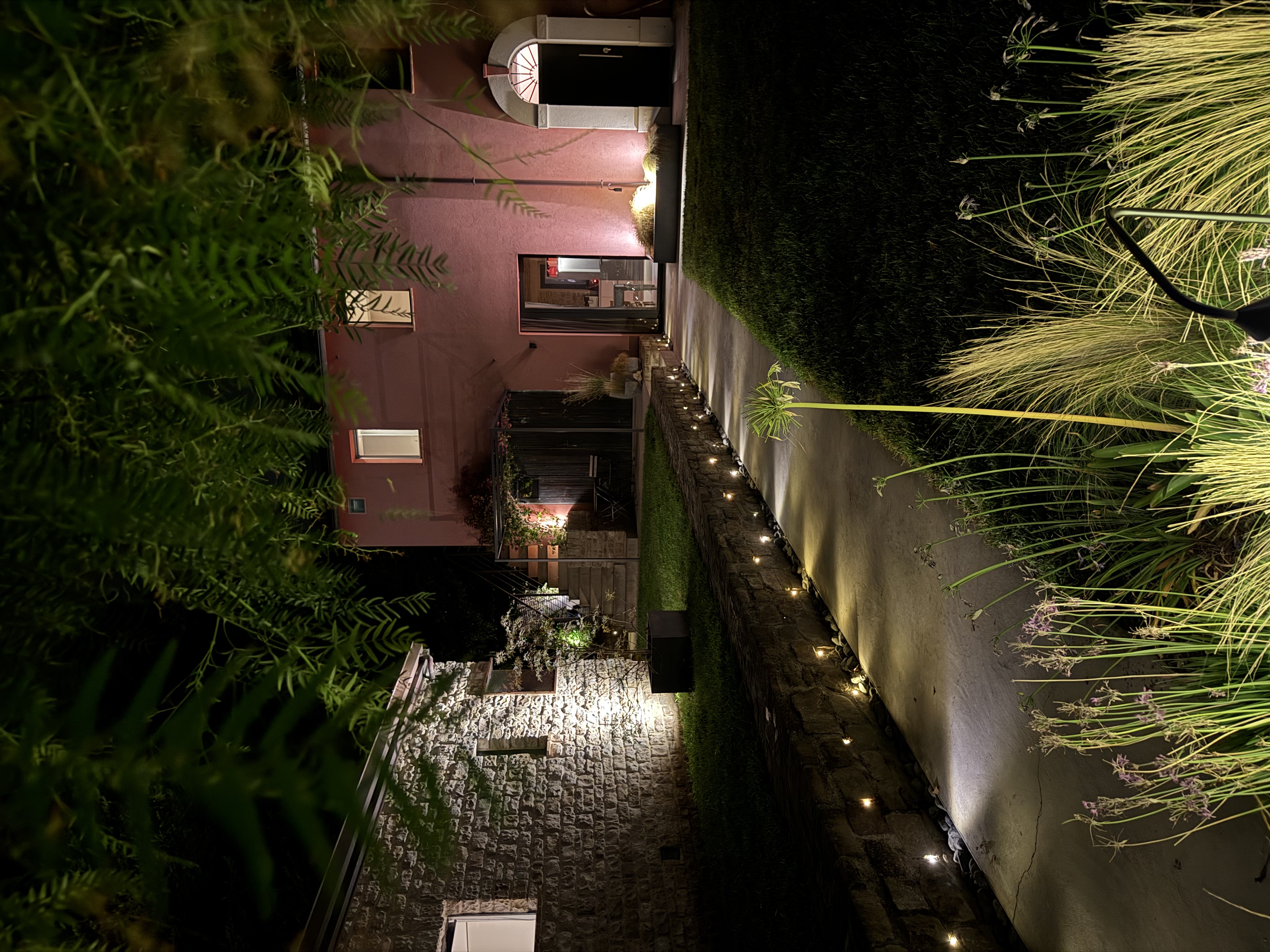 Suite — Impression